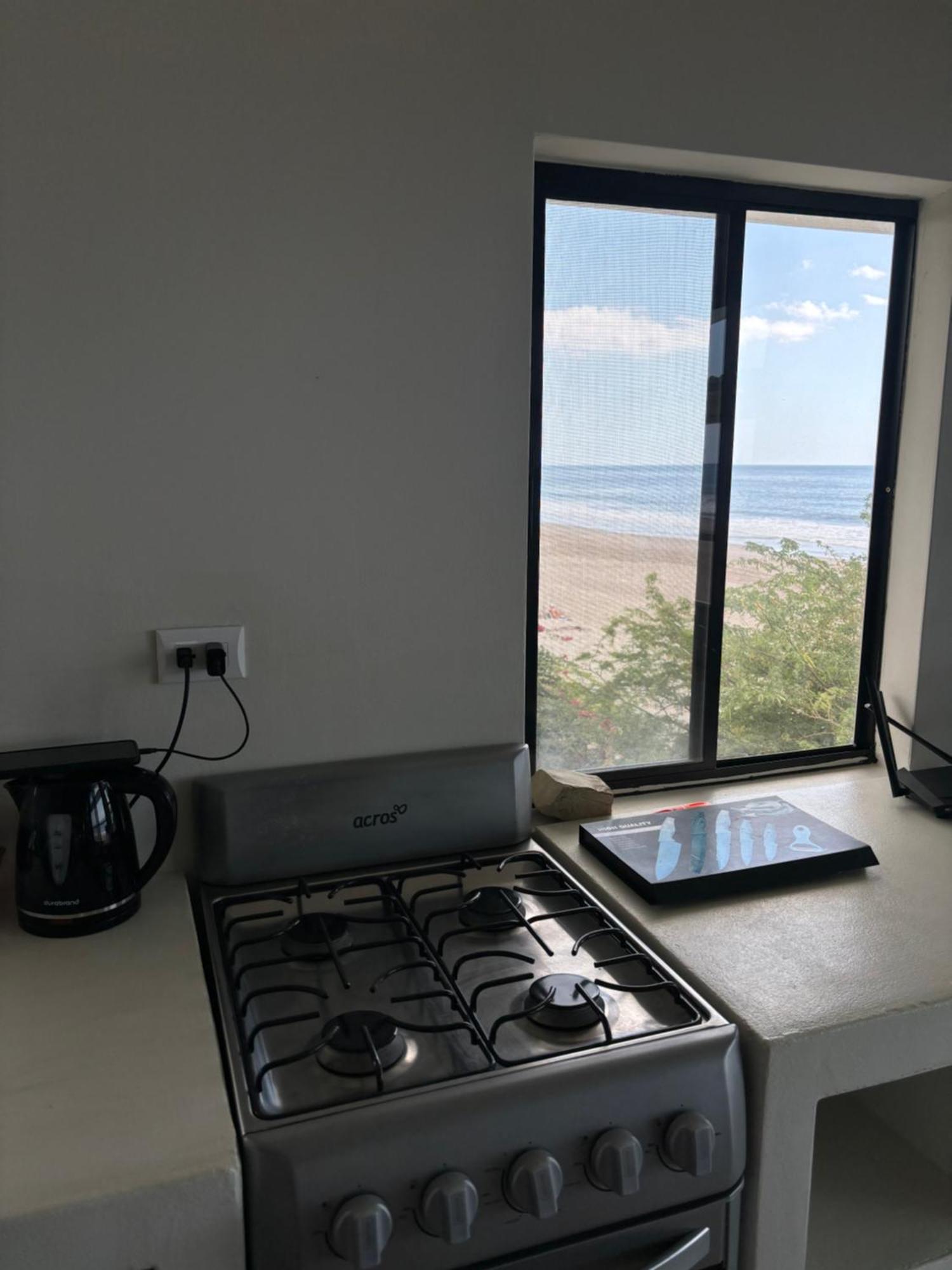 Stella Mar Oceanfront Hotel بوبويو الغرفة الصورة
